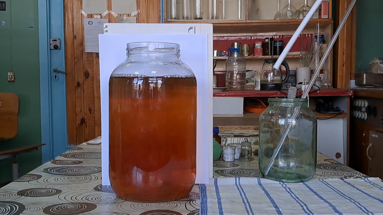Would You Like More Tea? Black Tea and Iron Chlorides