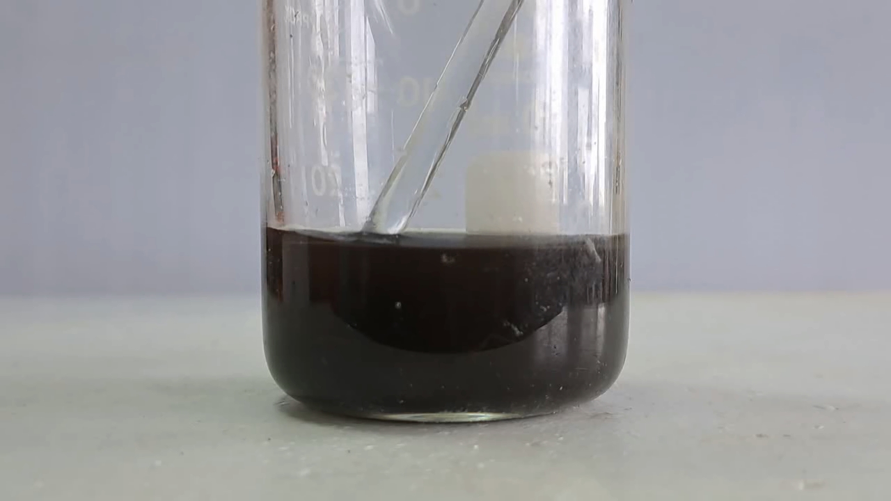 Iron Oxide Pigment and Hydrochloric Acid