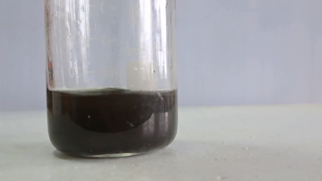 Iron Oxide Pigment and Hydrochloric Acid