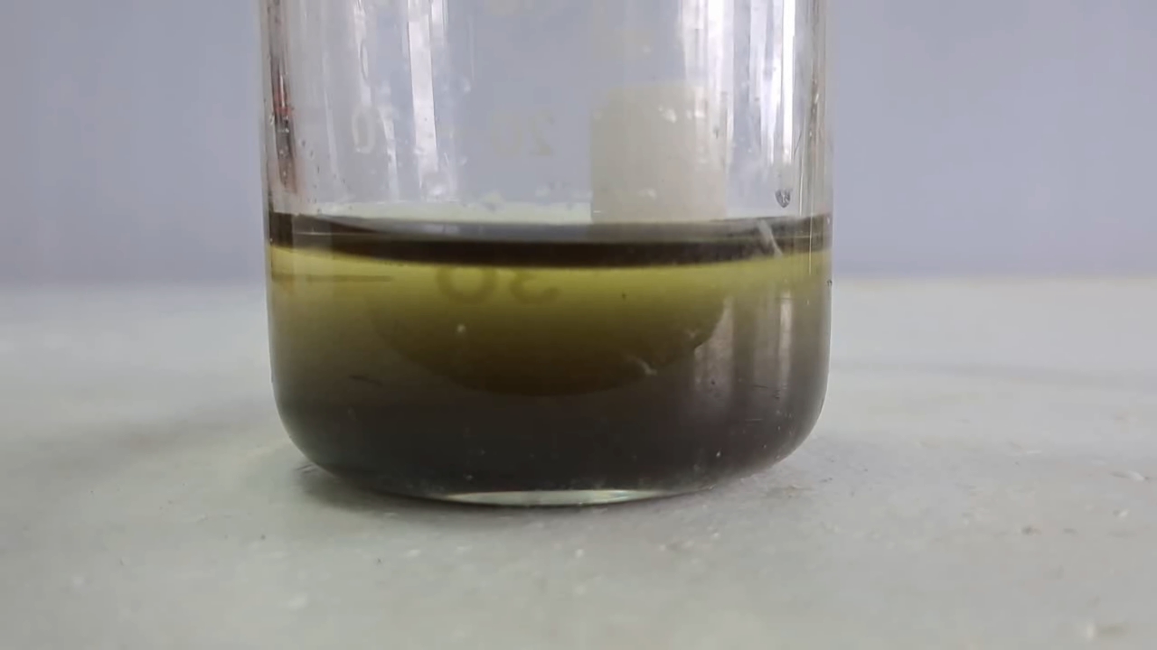 Iron Oxide Pigment and Hydrochloric Acid