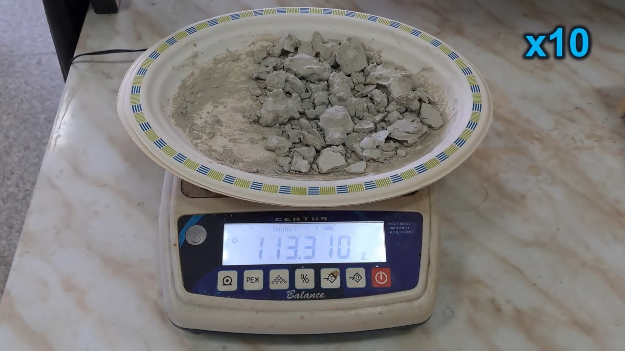 Zeolite Absorbs Water: Visualization