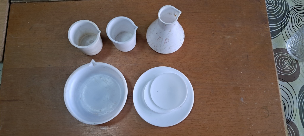 Polytetrafluoroethylene (PTFE), Perfluoroalkoxy alkane (PFA), and Fluorinated ethylene propylene (FEP)