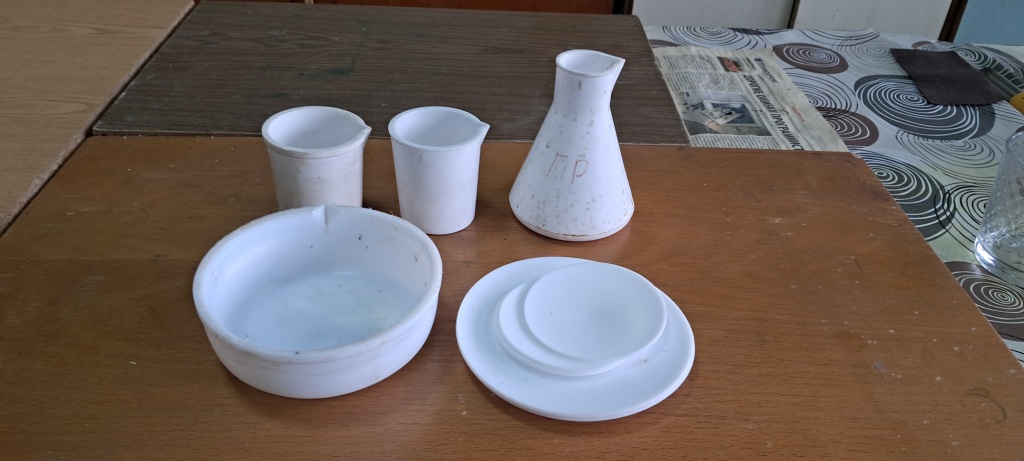 Polytetrafluoroethylene (PTFE), Perfluoroalkoxy alkane (PFA), and Fluorinated ethylene propylene (FEP)