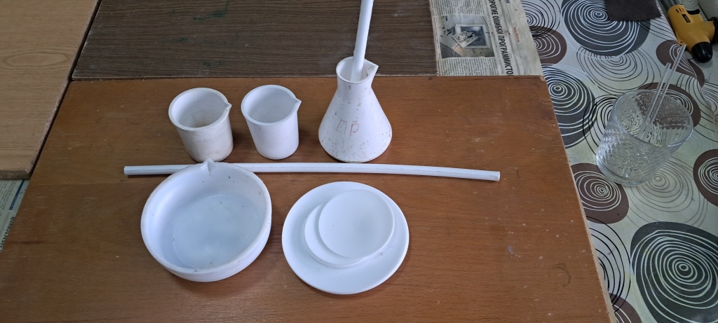 Polytetrafluoroethylene (PTFE), Perfluoroalkoxy alkane (PFA), and Fluorinated ethylene propylene (FEP)