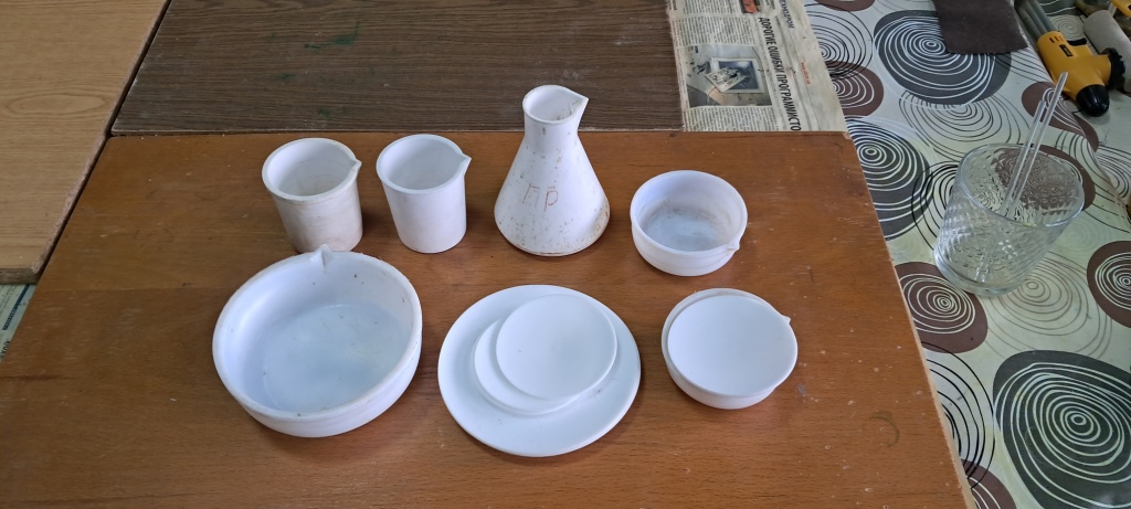Polytetrafluoroethylene (PTFE), Perfluoroalkoxy alkane (PFA), and Fluorinated ethylene propylene (FEP)