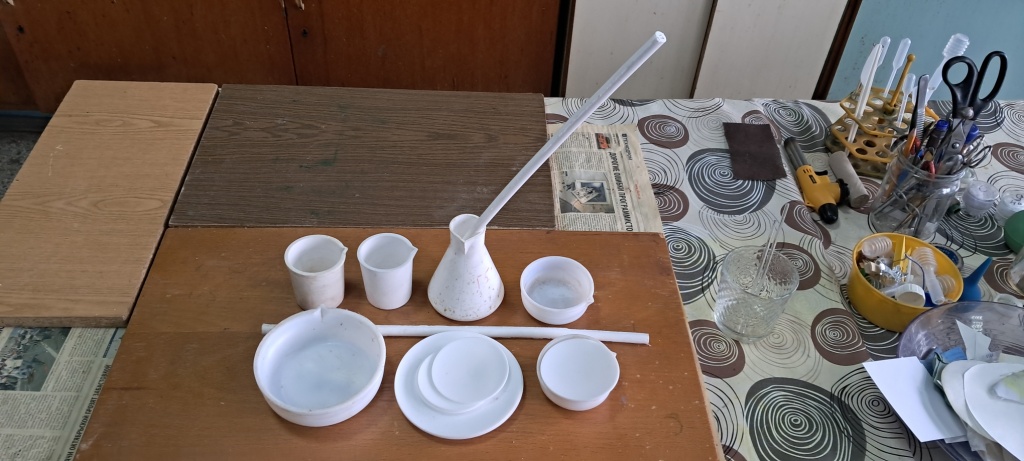Polytetrafluoroethylene (PTFE), Perfluoroalkoxy alkane (PFA), and Fluorinated ethylene propylene (FEP)