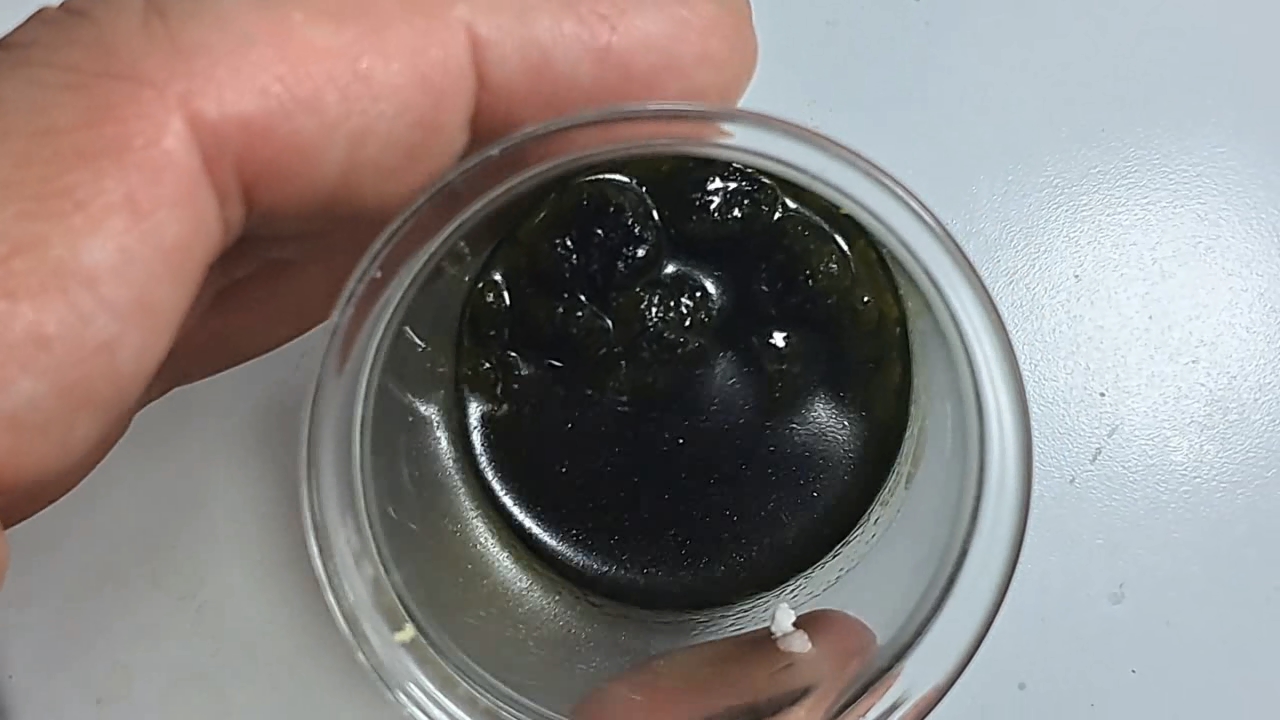 Solution of Universal Indicator in n-Butanol, Sodium Hydroxide, and Acetic Acid