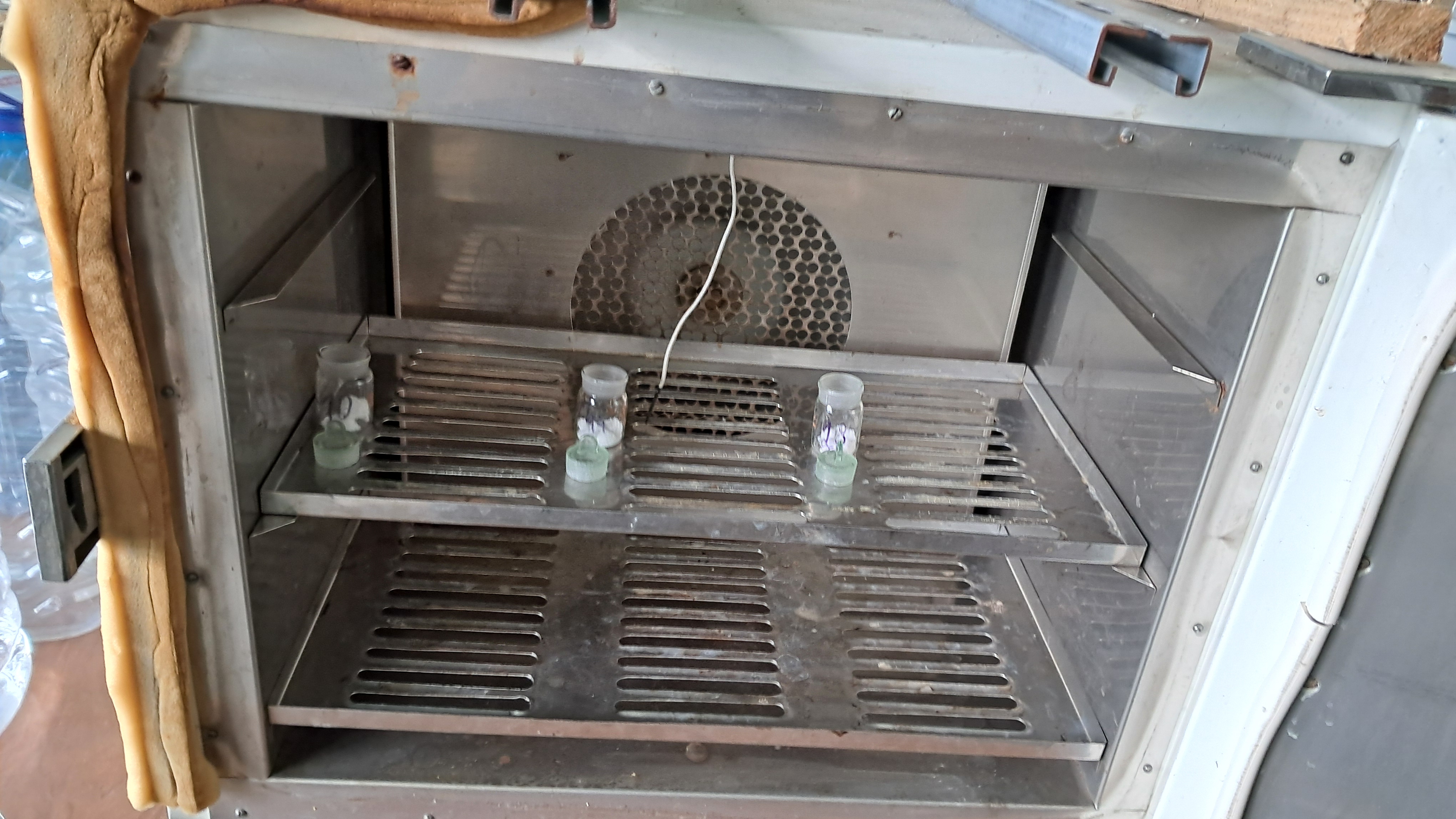 Determining Moisture Content in Hexamine by Gravimetric Analysis - First Attempt