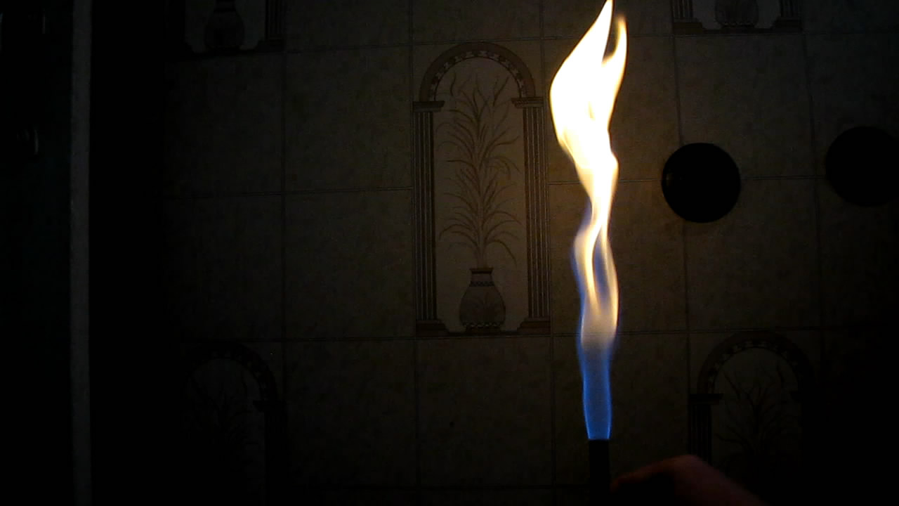 Пламя горелки - поддув воздуха