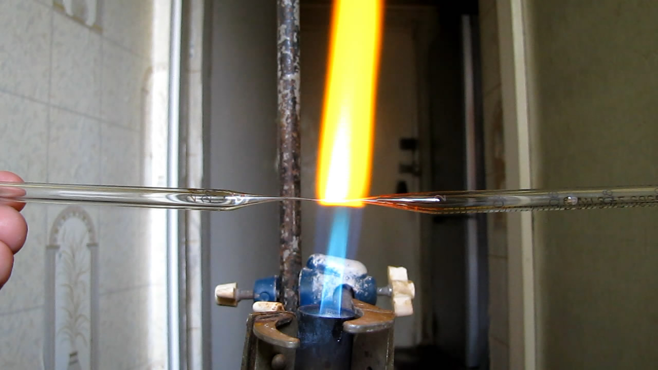Вытягивание капилляра в пламени горелки