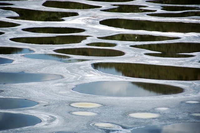 - - '' ''. Spotted Lake