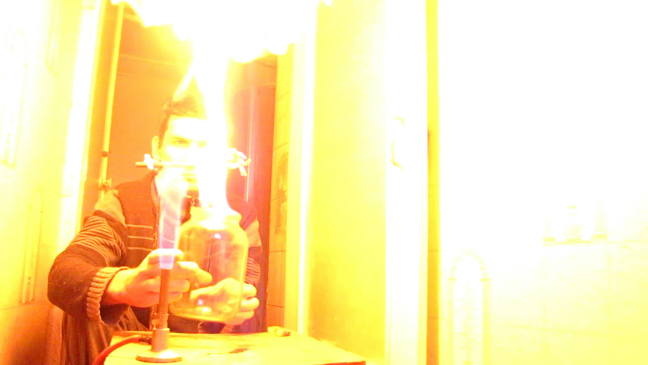   (  1.5  3 ). Burning of methane (in a glass jar)