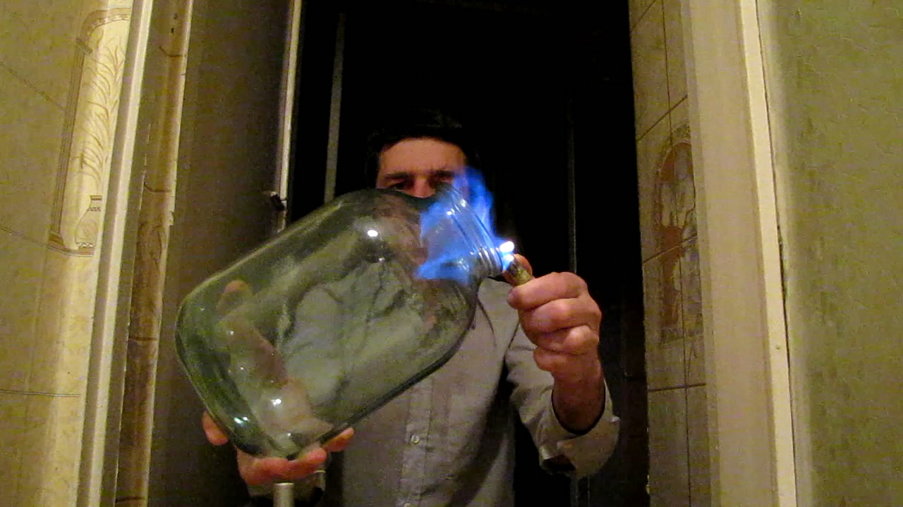   (  1.5  3 ). Burning of methane (in a glass jar)