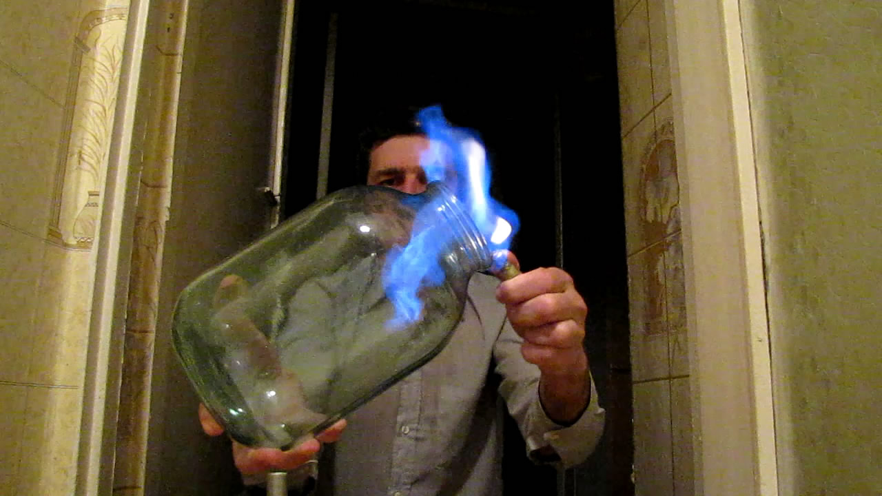   (  1.5  3 ). Burning of methane (in a glass jar)