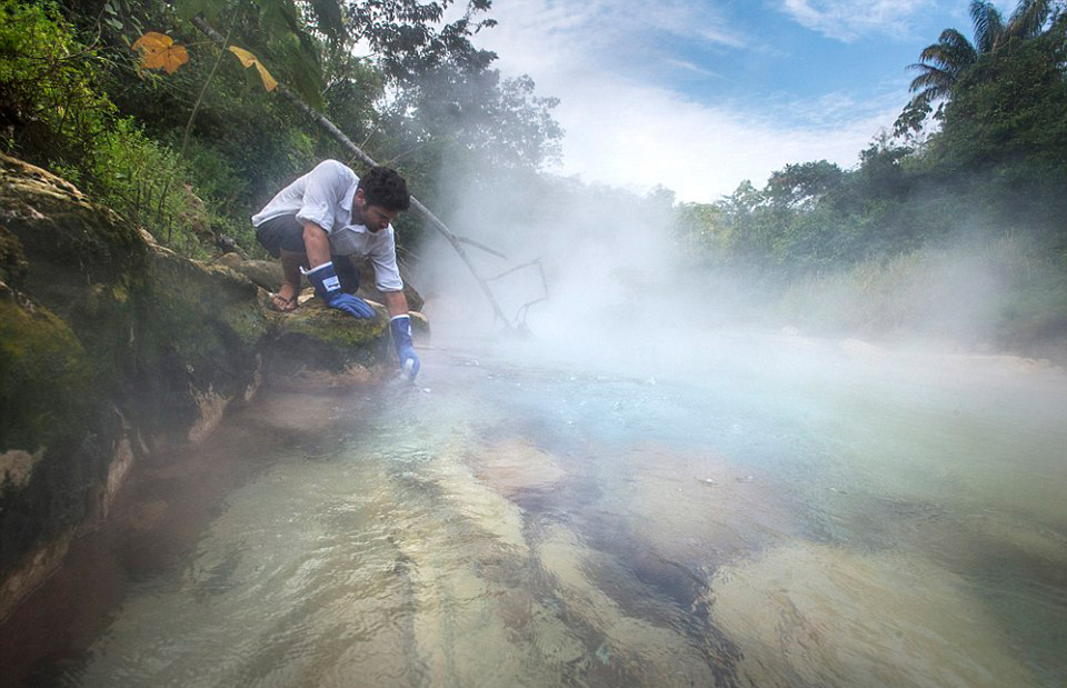 ,  . Boiling river