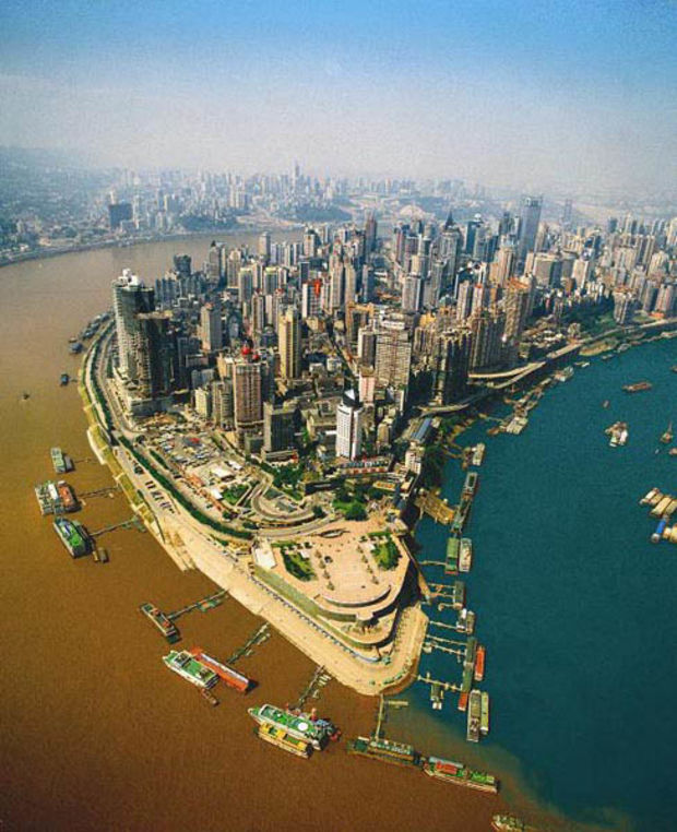   Jialing ()   - , . Confluence of Jialing and Yangtze rivers (Chongqing, China)