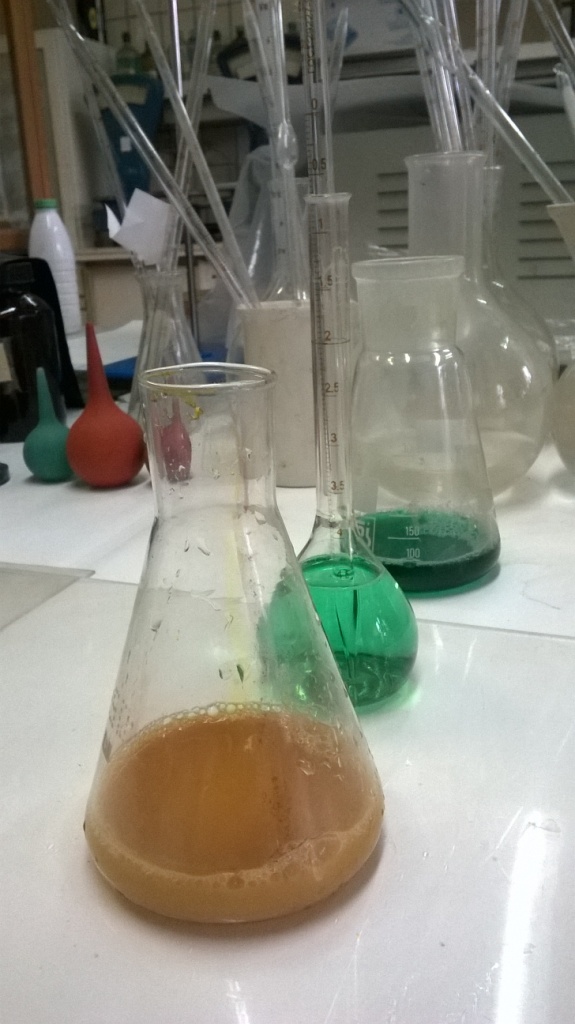  :   . Chemical photos: reagents and materials