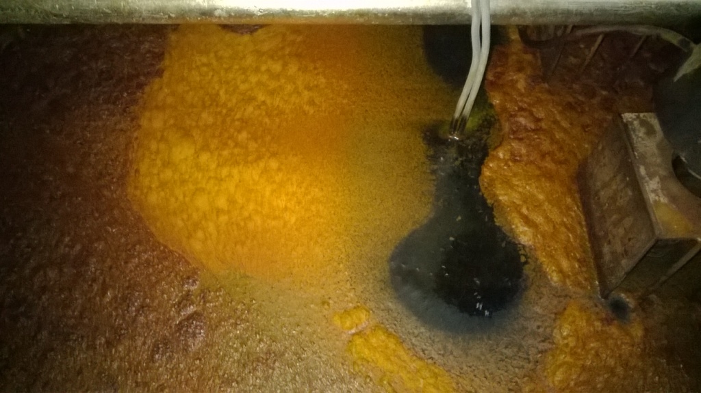  :   . Chemical photos: reagents and materials