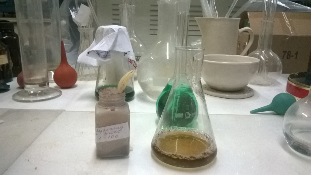  :   . Chemical photos: reagents and materials