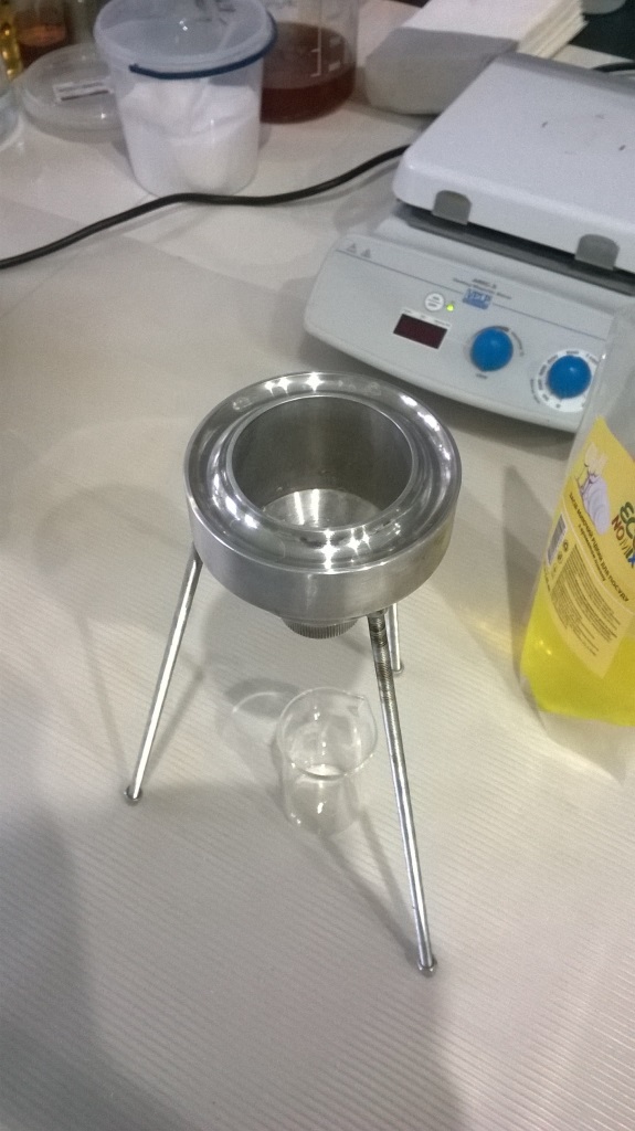     . Rotational viscometer and detergents