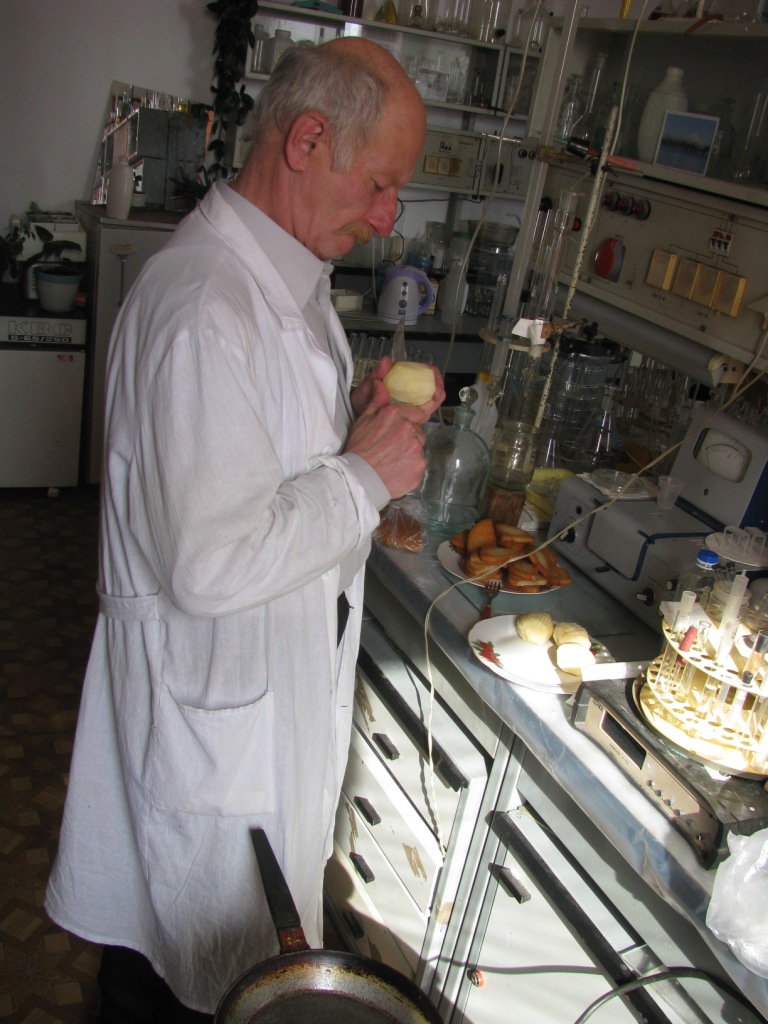     . Eating food in chemistry lab