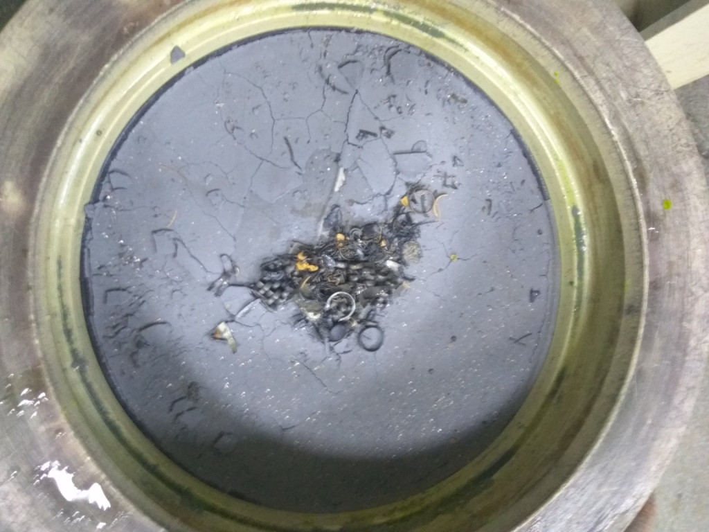    (  ). Diary of Refining Chemist (Gold and Silver)