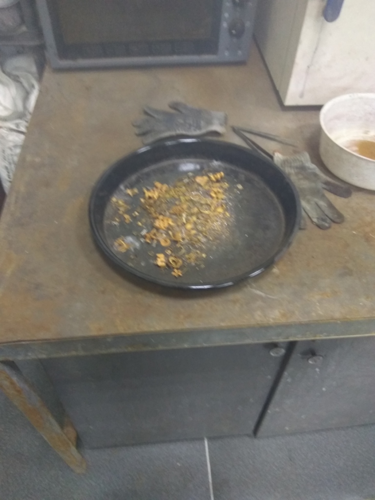    (  ). Diary of Refining Chemist (Gold and Silver)