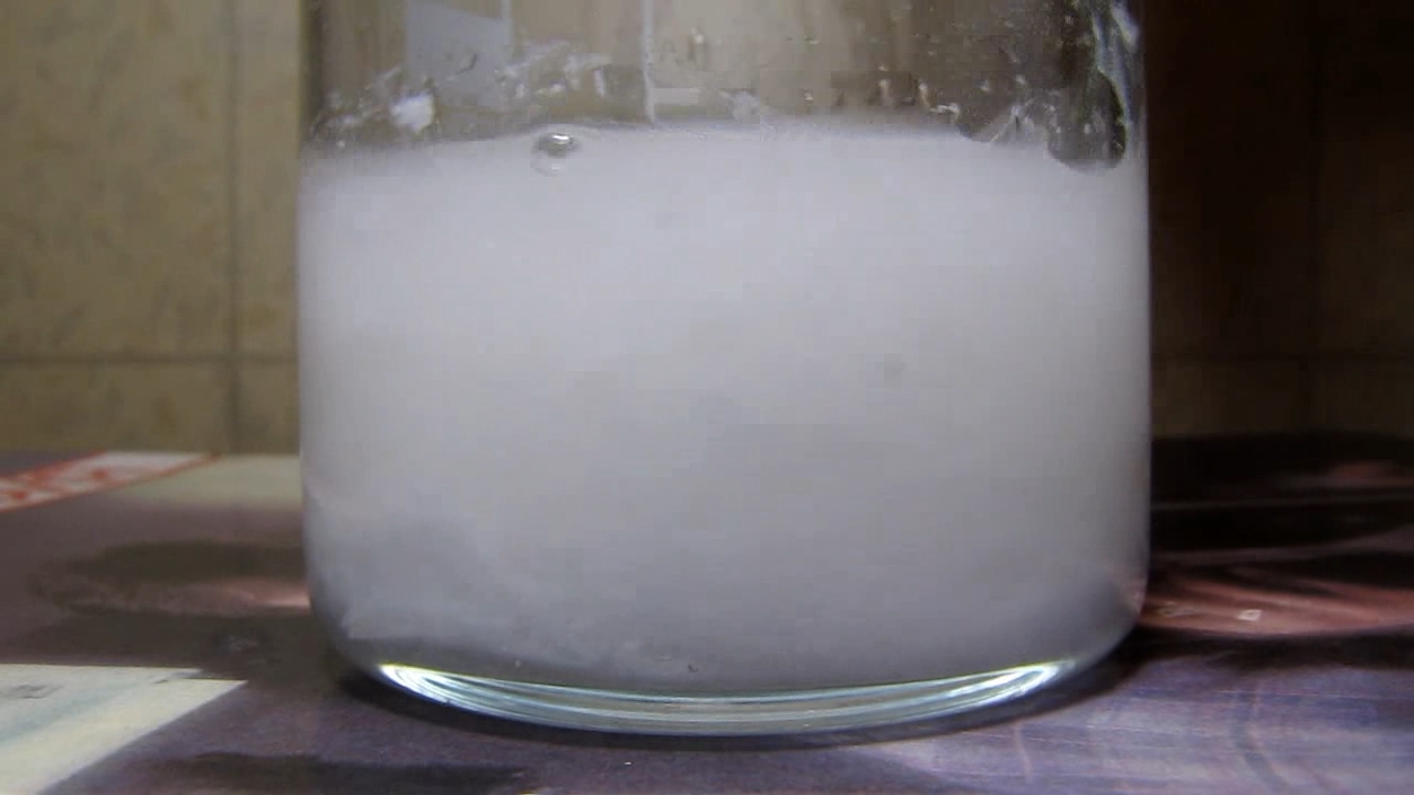 Reaction of calcium nitrate and concentrated sulfuric acid 