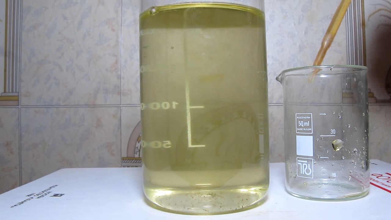Lake water and iron (III) chloride