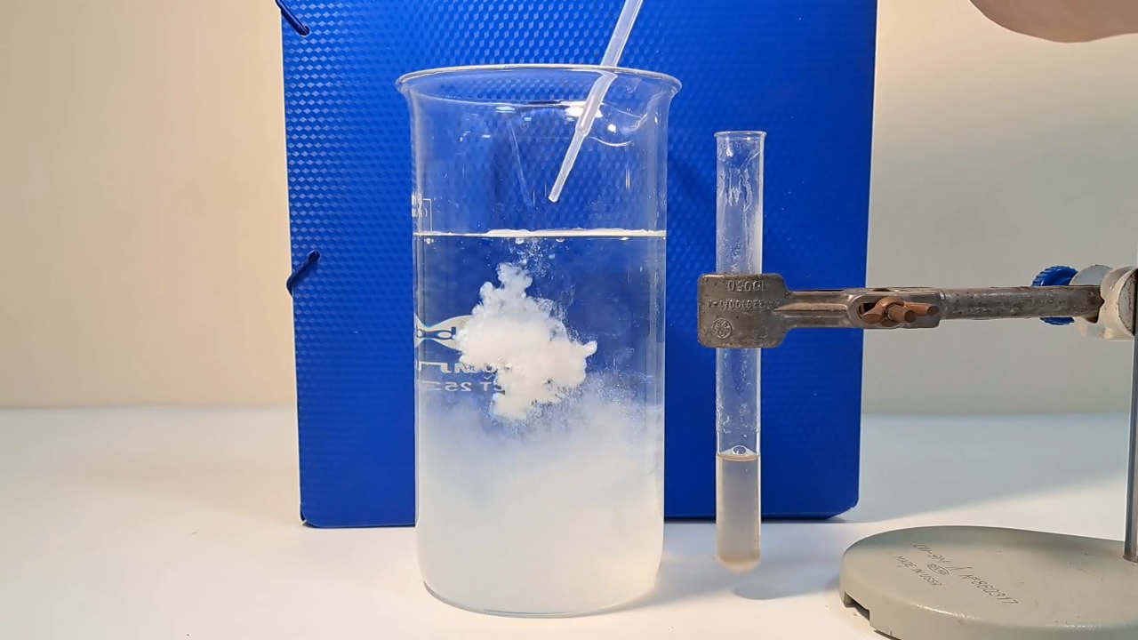 Precipitation of Barium Sulfate from Solution by Adding Water