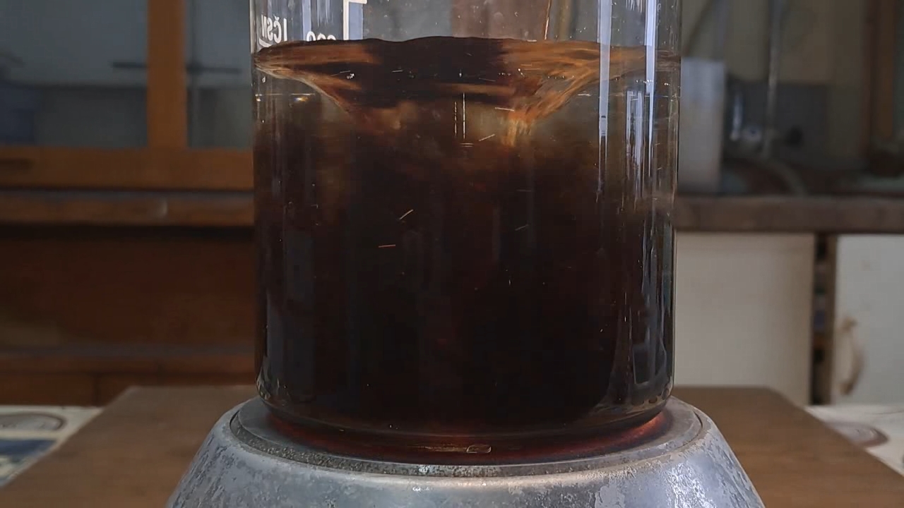Reaction of Thiosulfate with Iron(III): Copper(II) as Catalyst