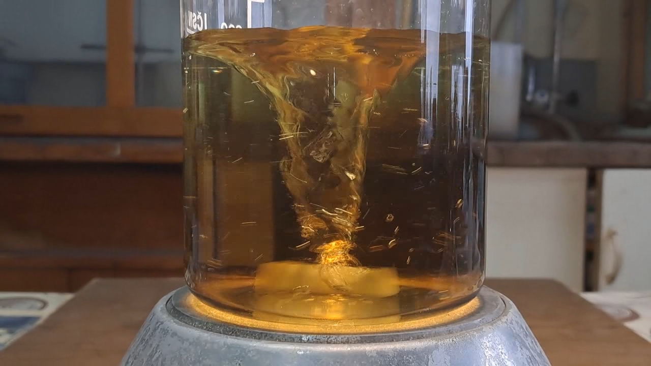 Reaction of Thiosulfate with Iron(III): Copper(II) as Catalyst