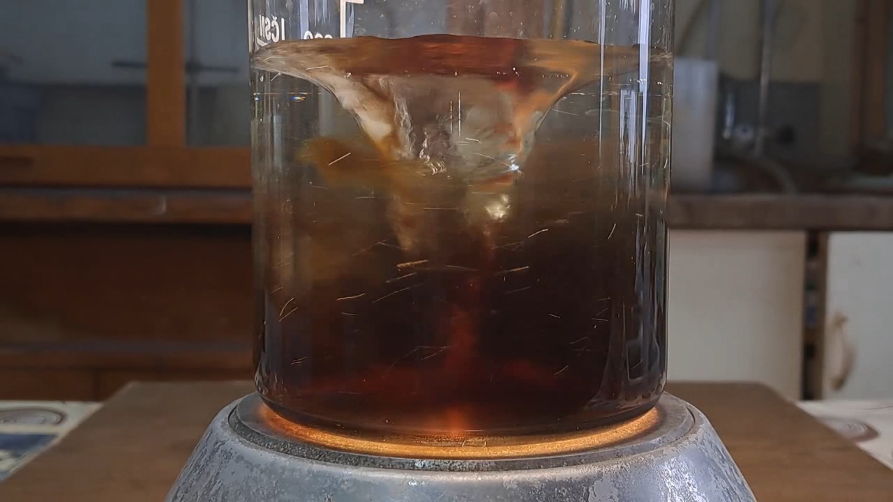 Reaction of Thiosulfate with Iron(III): Copper(II) as Catalyst