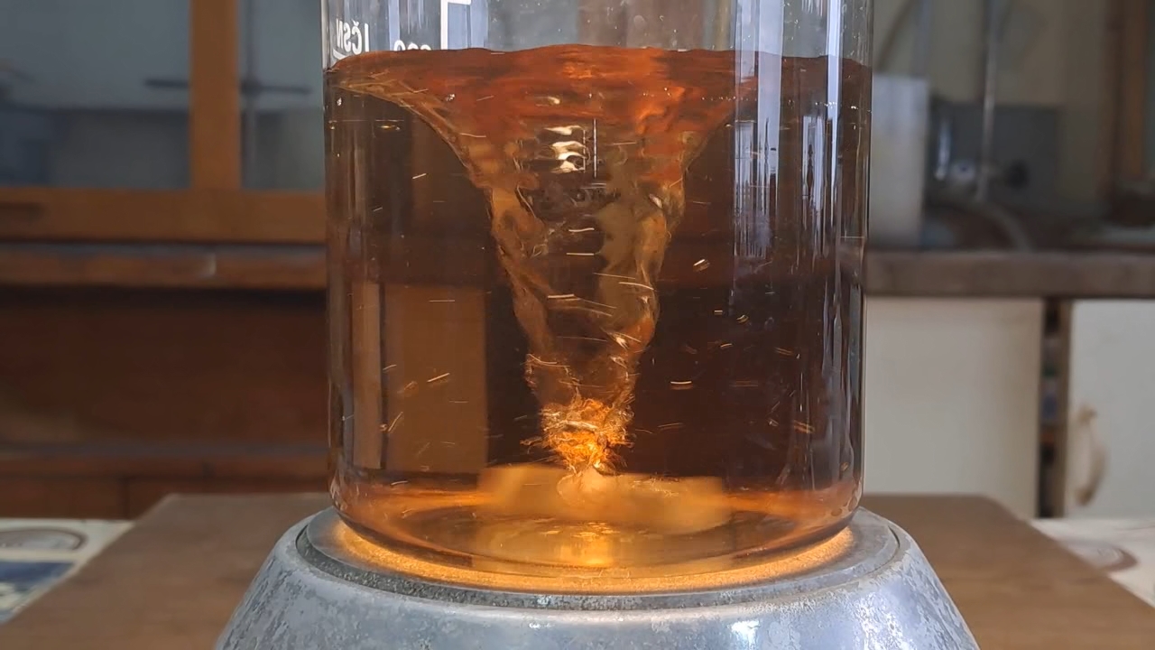 Reaction of Thiosulfate with Iron(III): Copper(II) as Catalyst