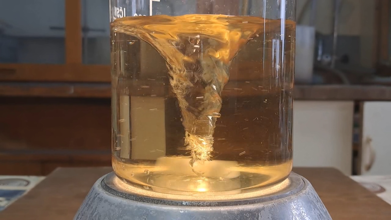 Reaction of Thiosulfate with Iron(III): Copper(II) as Catalyst