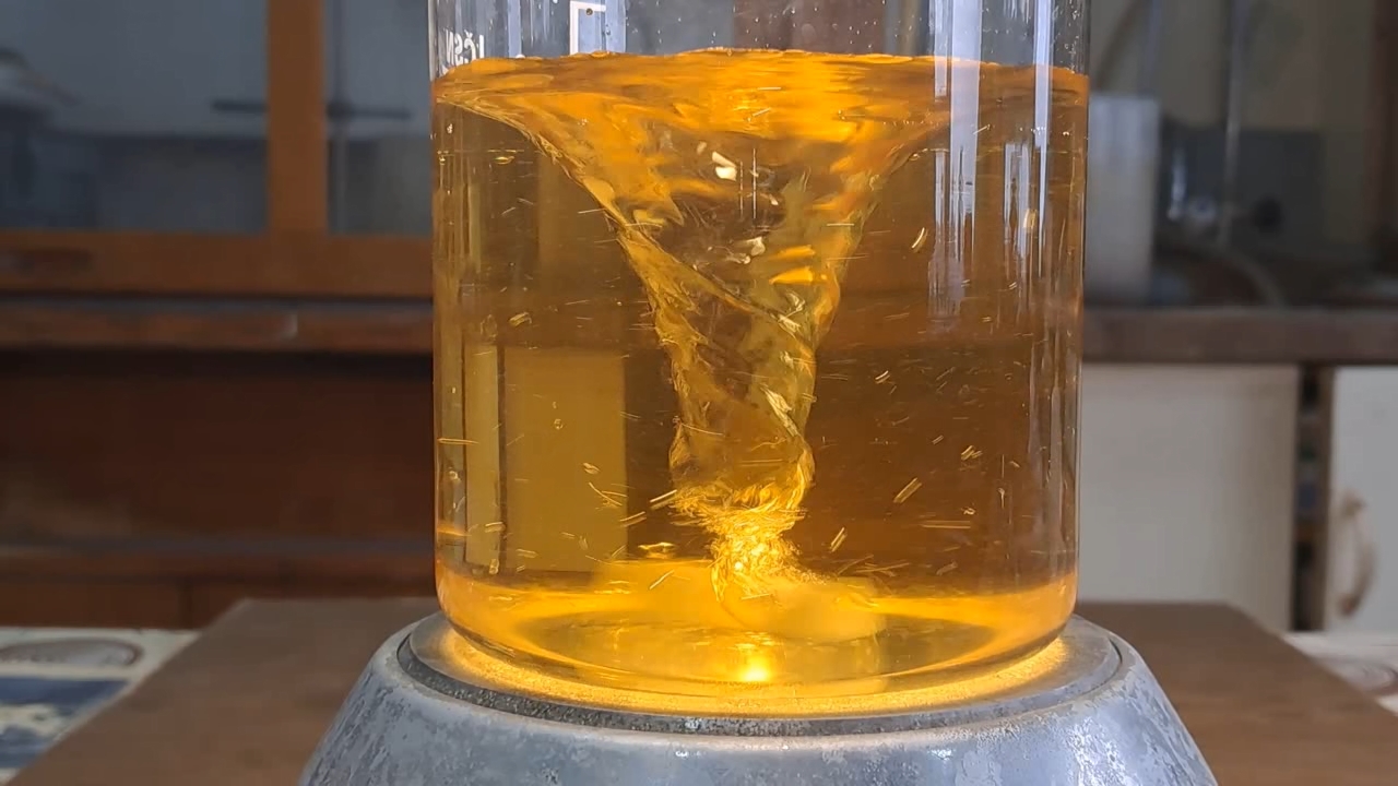 Reaction of Thiosulfate with Iron(III): Copper(II) as Catalyst