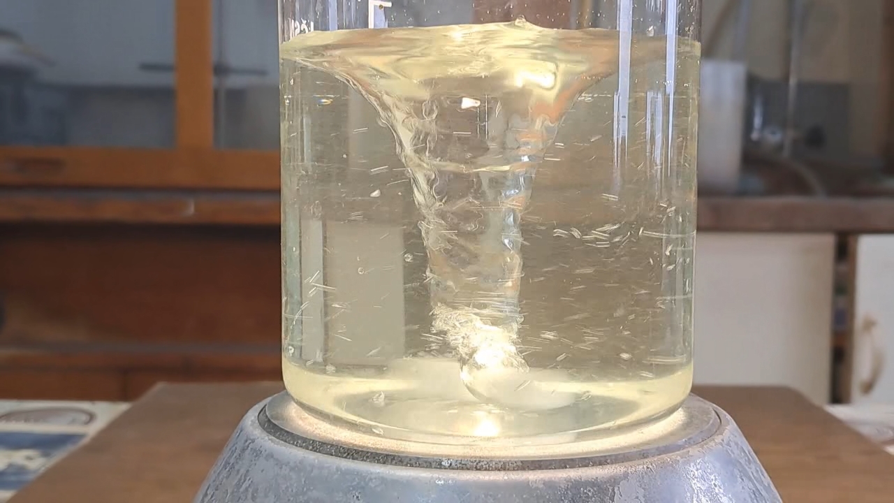 Reaction of Thiosulfate with Iron(III): Copper(II) as Catalyst
