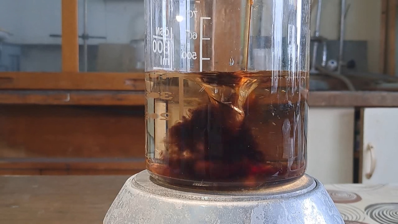 Reaction of Sodium Thiosulfate with Iron(III) Chloride