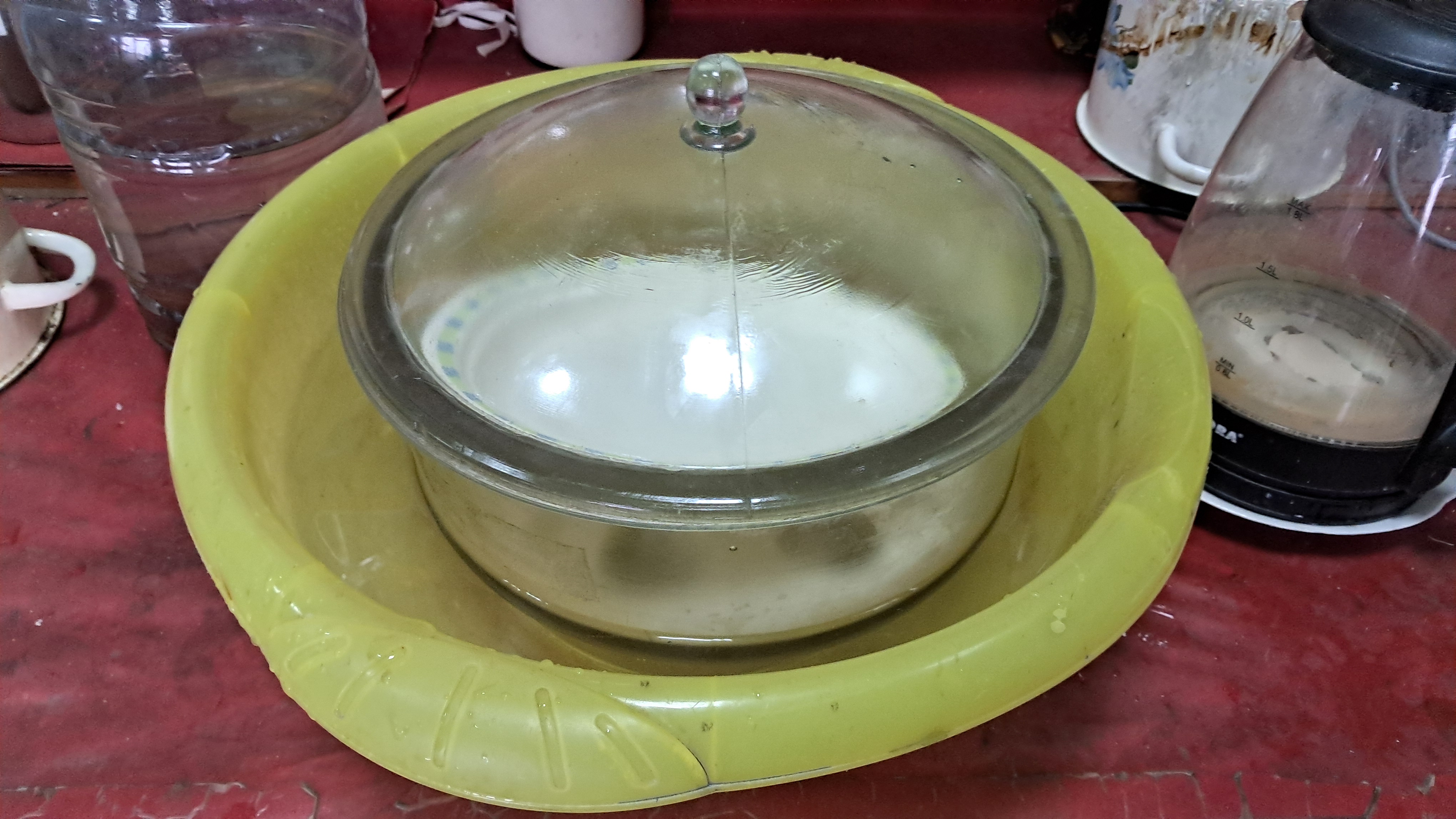 ''Bathing'' the Desiccator. What to Do if the Desiccator Lid Doesn't Open?