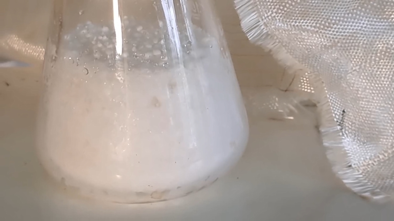 Distillation Tritiated Water from Calcium Chloride