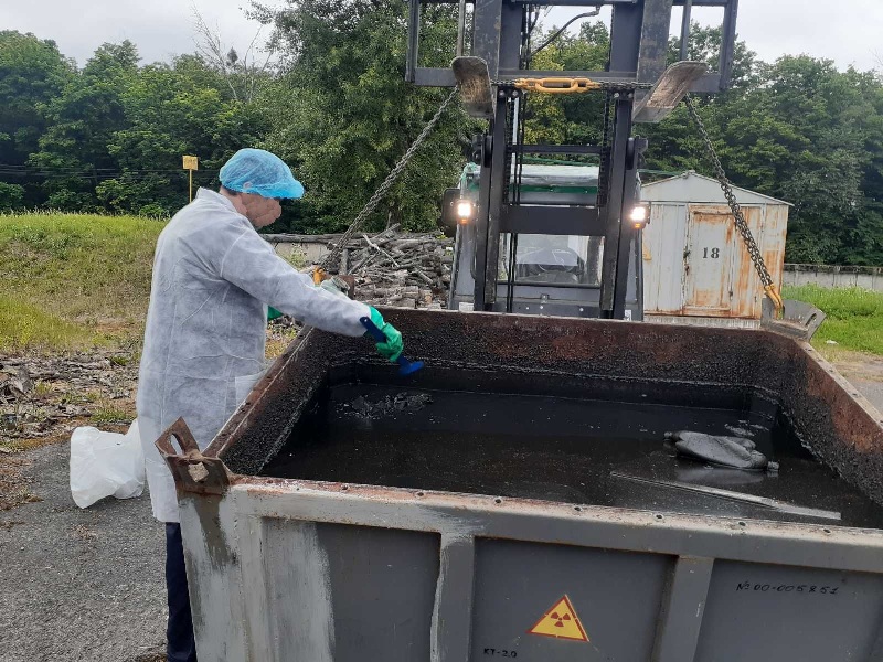 Work with radioactive waste