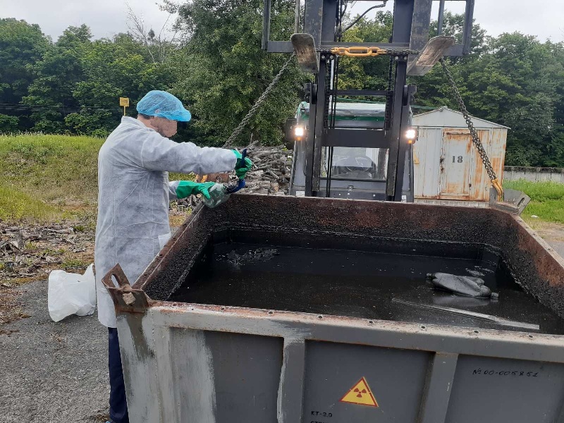 Work with radioactive waste