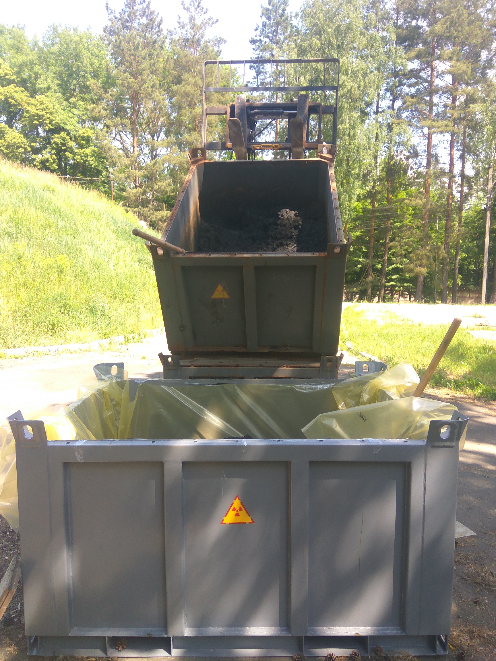 Work with radioactive waste