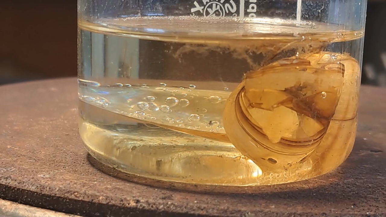 Disodium Salt of EDTA and Mollusk Shells