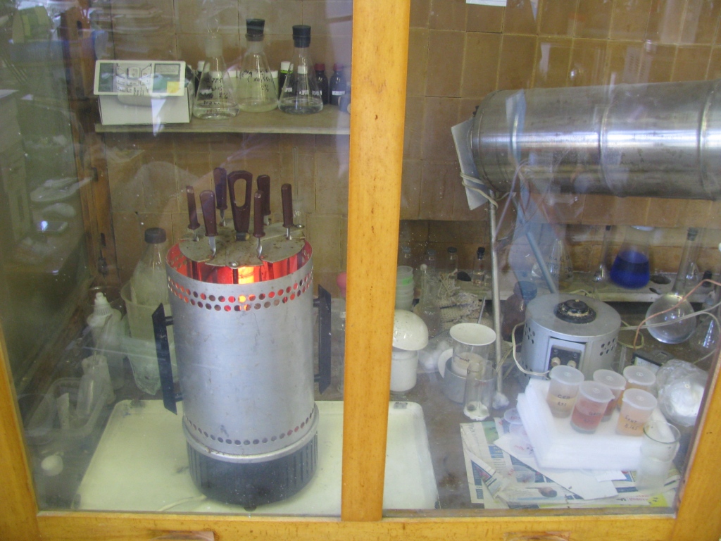 Шашлыки в химической лаборатории