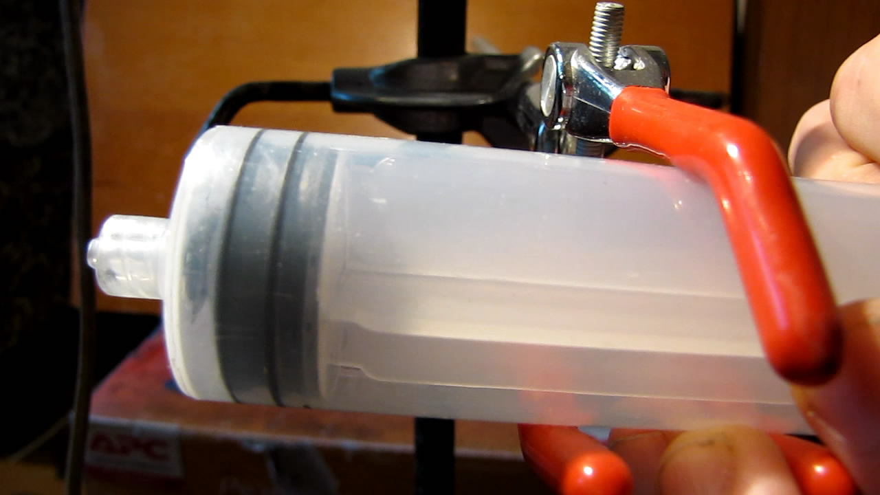   . Fly (insect) in vacuum