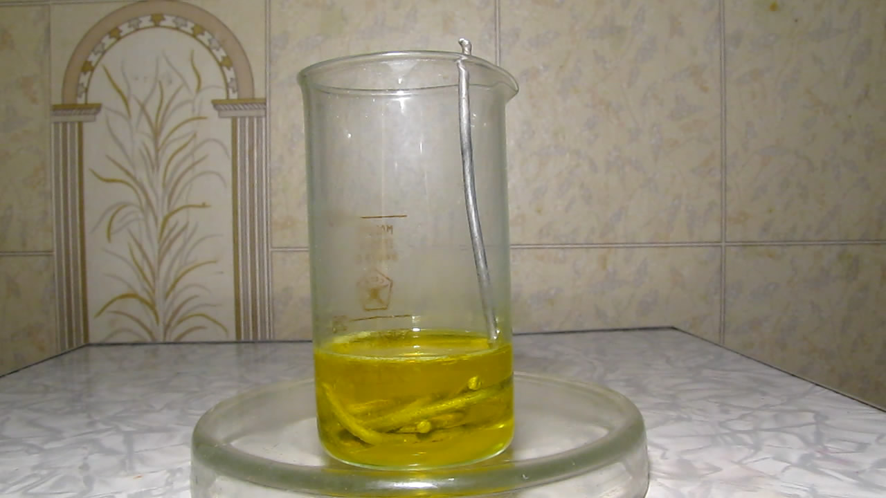        . Reduction of dichromate (VI) ions with aluminum and potassium hydroxide