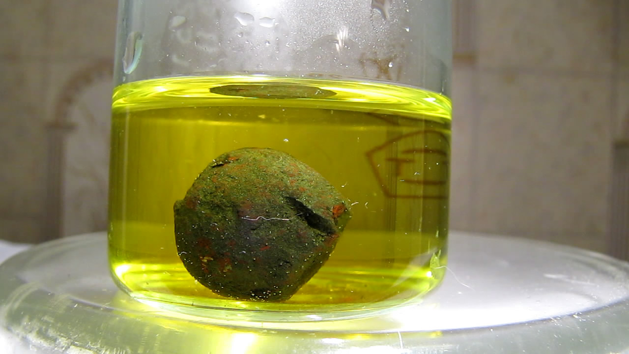    . Iron ore pellet and hydrochloric acid