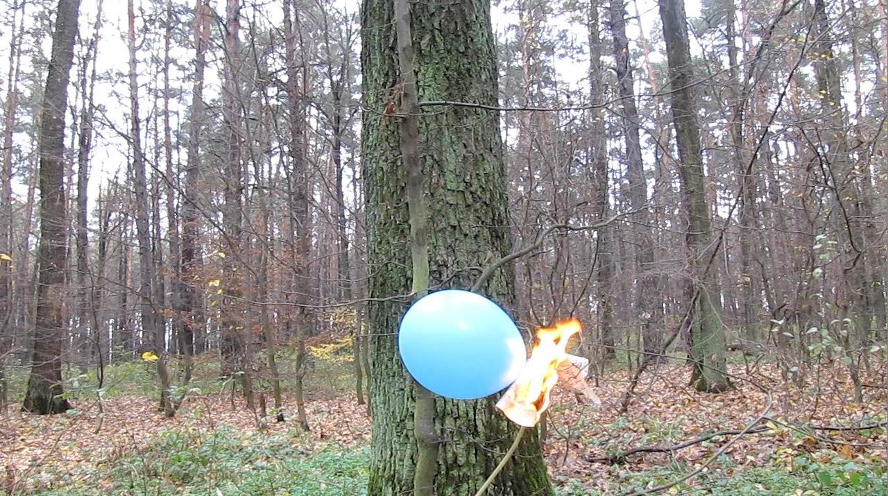 Взрыв воздушного шарика с ацетиленом