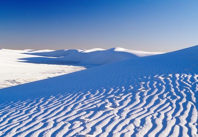    (White Sands Desert)